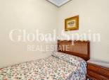 Wederverkoop - APPARTEMENT -
TORREVIEJA - Torrevieja