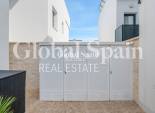 Revente - VILLA -
ORIHUELA COSTA - Orihuela