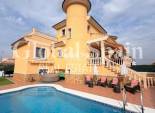 Revente - VILLA -
LO CRISPÍN - Inland