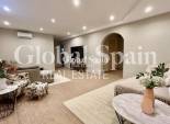 Wederverkoop - VILLA -
LA ZENIA - Costa Blanca