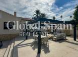 Revente - VILLA -
ORIHUELA - Inland