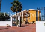 Revente - VILLA -
ORIHUELA - Correntías Medias