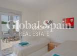 Odsprzedaż - WILLA  -
ORIHUELA COSTA - 