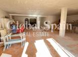 Odsprzedaż - WILLA  -
TORREVIEJA - 