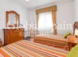 Wederverkoop - PENTHOUSE -
TORREVIEJA - Paseo maritimo