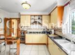Odsprzedaż - WILLA  -
TORREVIEJA - 