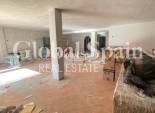 Odsprzedaż - WILLA  -
TORREVIEJA - 