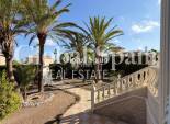 Wederverkoop - VILLA -
ROJALES - La Fiesta