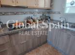 Revente - PENTHOUSE -
TORREVIEJA - Paseo maritimo