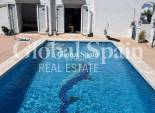 Wiederverkauf - HAUS -
TORREVIEJA - LOS BALCONES - LOS ALTOS