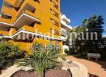 Resale - APARTMENT -
TORREVIEJA - Punta Prima