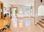 Venta - CASA -
TORREVIEJA - El limonar