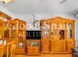 Resale - APARTMENT -
TORREVIEJA - Paseo maritimo