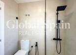 Resale - HOUSE -
ORIHUELA COSTA - La Regia