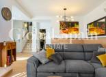 Resale - HOUSE -
ORIHUELA COSTA - VILLAMARTÍN