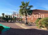 Resale - HOUSE -
CREVILLENTE - Inland