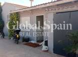 Wederverkoop - VILLA -
LA NUCÍA - La nucia