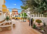 Revente - MAISON -
ORIHUELA COSTA - VILLAMARTÍN
