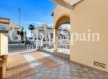 Wiederverkauf - Dreifamilienhaus -
ORIHUELA COSTA - Playa Flamenca