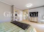 Wederverkoop - VILLA -
TORREVIEJA - La Mata