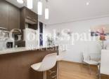 Revente - APPARTEMENT -
TORREVIEJA - Center