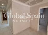 Wederverkoop - APPARTEMENT -
TORREVIEJA - Acequion