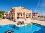 Wederverkoop - VILLA -
CIUDAD QUESADA