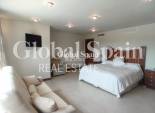 Wederverkoop - VILLA -
PERALEJA GOLF - Inland