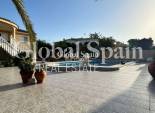 Odsprzedaż - WILLA  -
TORREVIEJA - Aguas Nuevas