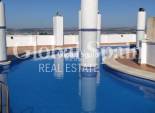 Wederverkoop - APPARTEMENT -
TORREVIEJA - Torrevieja