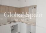 Wederverkoop - APPARTEMENT -
TORREVIEJA - CENTRE PLAYA DEL CURA LAS PISCINAS