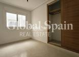 Revente - APPARTEMENT -
TORREVIEJA - Torrevieja