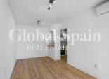 Wederverkoop - APPARTEMENT -
TORREVIEJA - Torreblanca