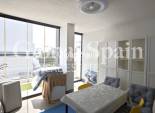 Wederverkoop - APPARTEMENT -
LA ZENIA - Costa Blanca
