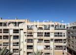 Wederverkoop - PENTHOUSE -
TORREVIEJA - Playa del Cura