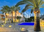 Wiederverkauf - VILLA -
ALFAZ DEL PI - Costa Blanca