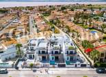 Wiederverkauf - VILLA -
TORREVIEJA - Costa Blanca