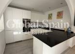 Resale - VILLA -
VILLAMARTÍN - Costa Blanca