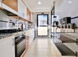 Wederverkoop - APPARTEMENT -
DENIA - Port