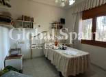 Odsprzedaż - WILLA  -
TORREVIEJA - 