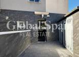 Revente - APPARTEMENT -
TORREVIEJA - Playa del Cura