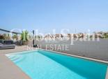 Resale - VILLA -
CIUDAD QUESADA