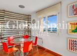 Venta - APARTAMENTO -
TORREVIEJA - Paseo maritimo
