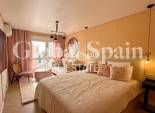 Revente - APPARTEMENT -
GUARDAMAR DEL SEGURA