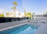 Revente - VILLA -
L'ALBIR - center
