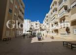 Venta - APARTAMENTO -
TORREVIEJA - Playa del Cura