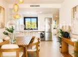 Nueva construcción  - CASA -
BAÑOS Y MENDIGO - Altaona Golf