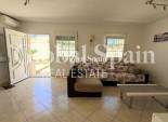 Venta - VILLA -
TORREVIEJA - Costa Blanca
