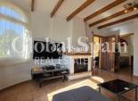 Resale - VILLA -
ORIHUELA COSTA - VILLAMARTÍN