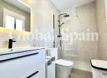 Resale - VILLA -
VILLAMARTÍN - Costa Blanca
